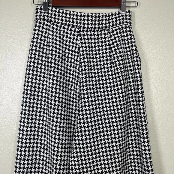 Showpo. Adelaide Two Piece Set in Houndstooth Size 4 - Picture 6 of 12